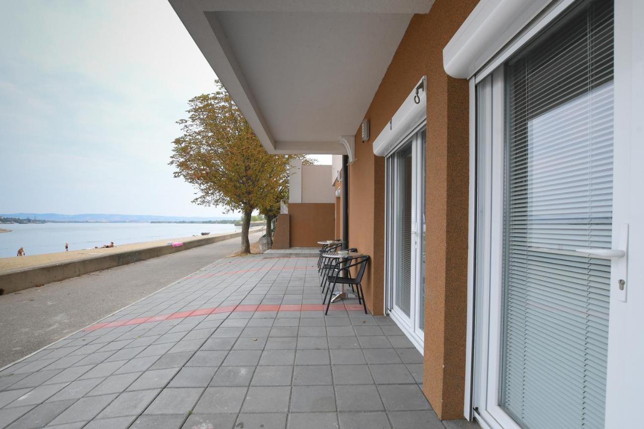 Danubiana Apartments 5 Kladovo Eksteriør billede